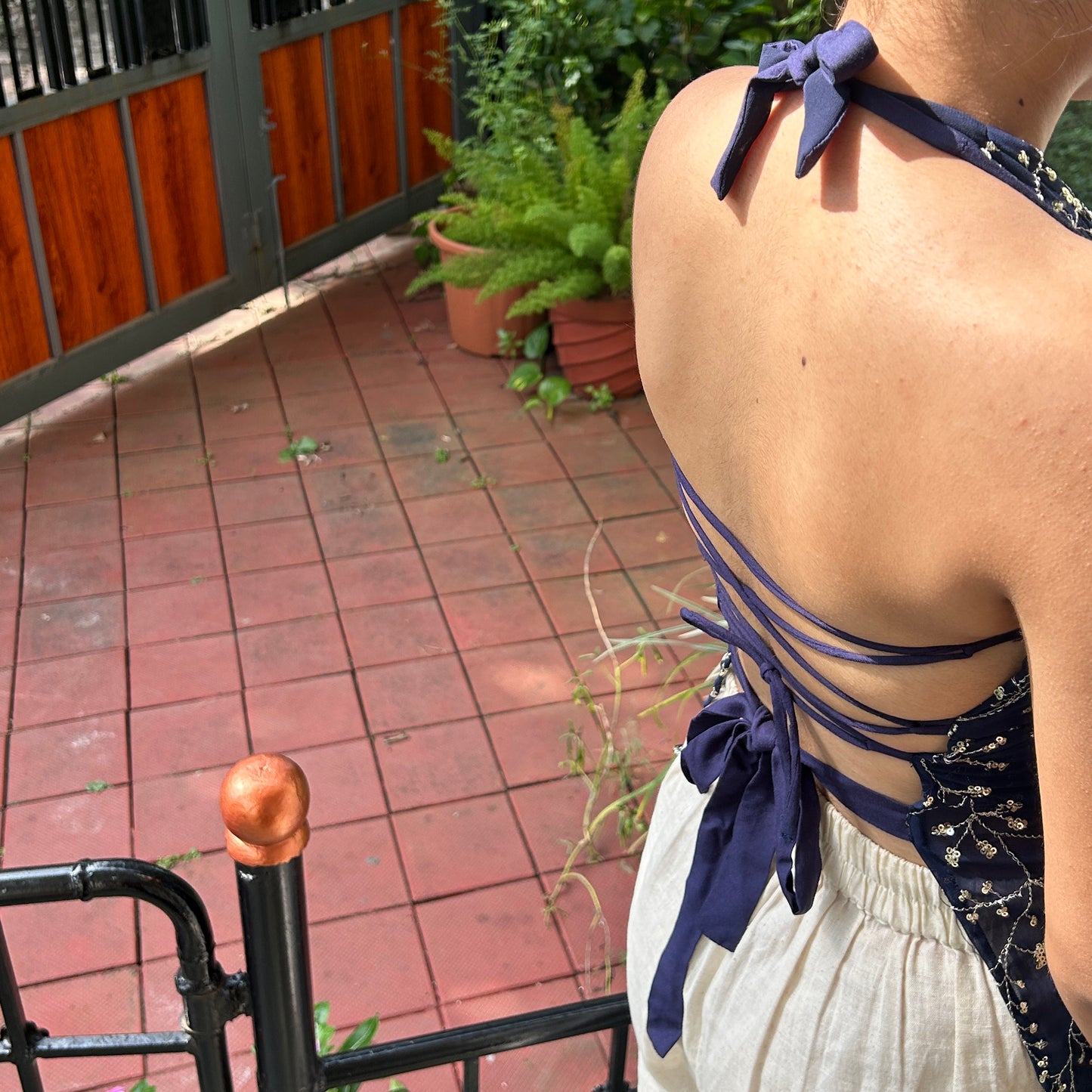 Gul Zoe Halter
